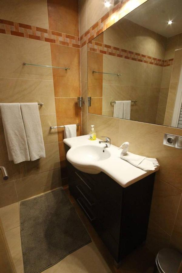 Luxury Apartment Cristianos Beachfront لوس كريستيانوس المظهر الخارجي الصورة